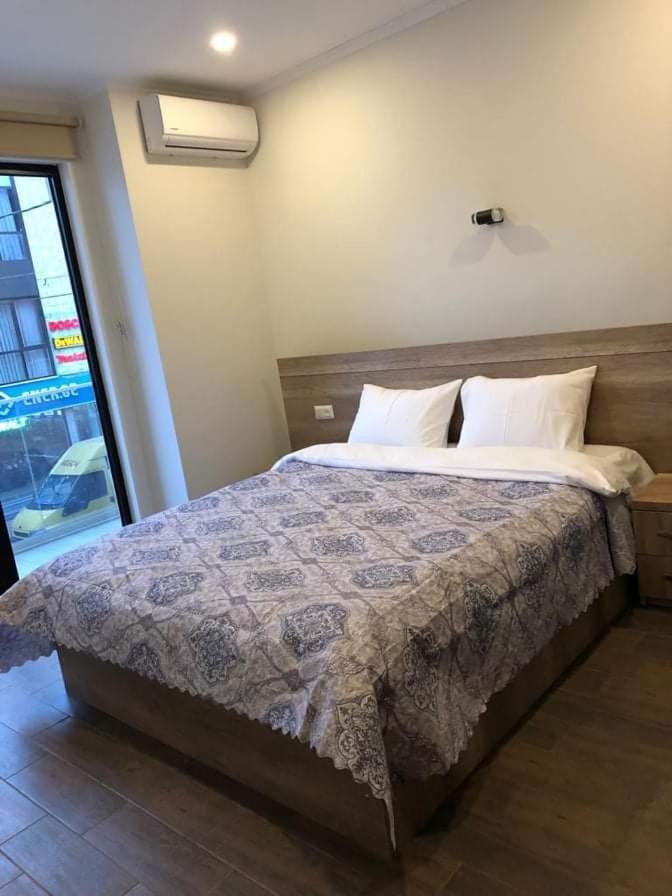 Batumi Hotel Экстерьер фото