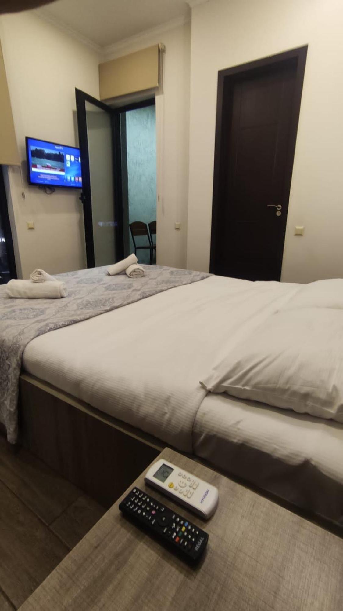 Batumi Hotel Экстерьер фото