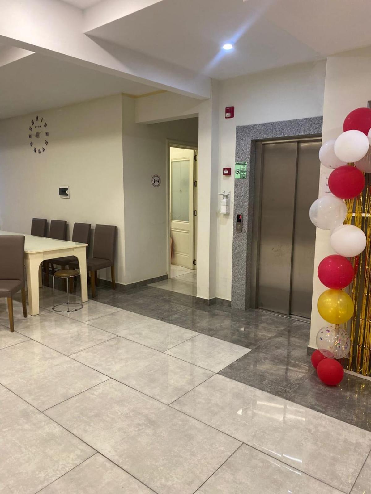 Batumi Hotel Экстерьер фото