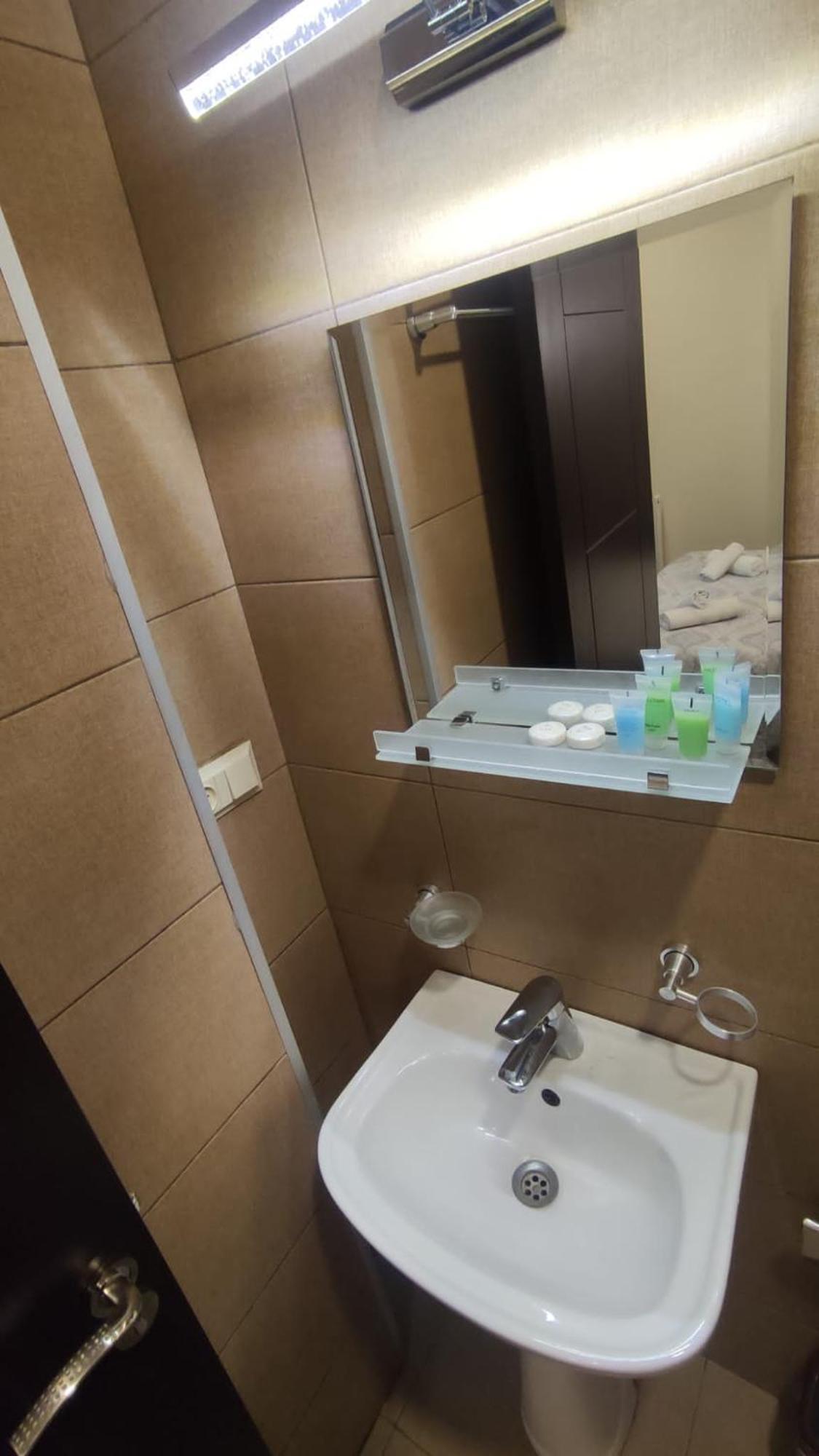 Batumi Hotel Экстерьер фото