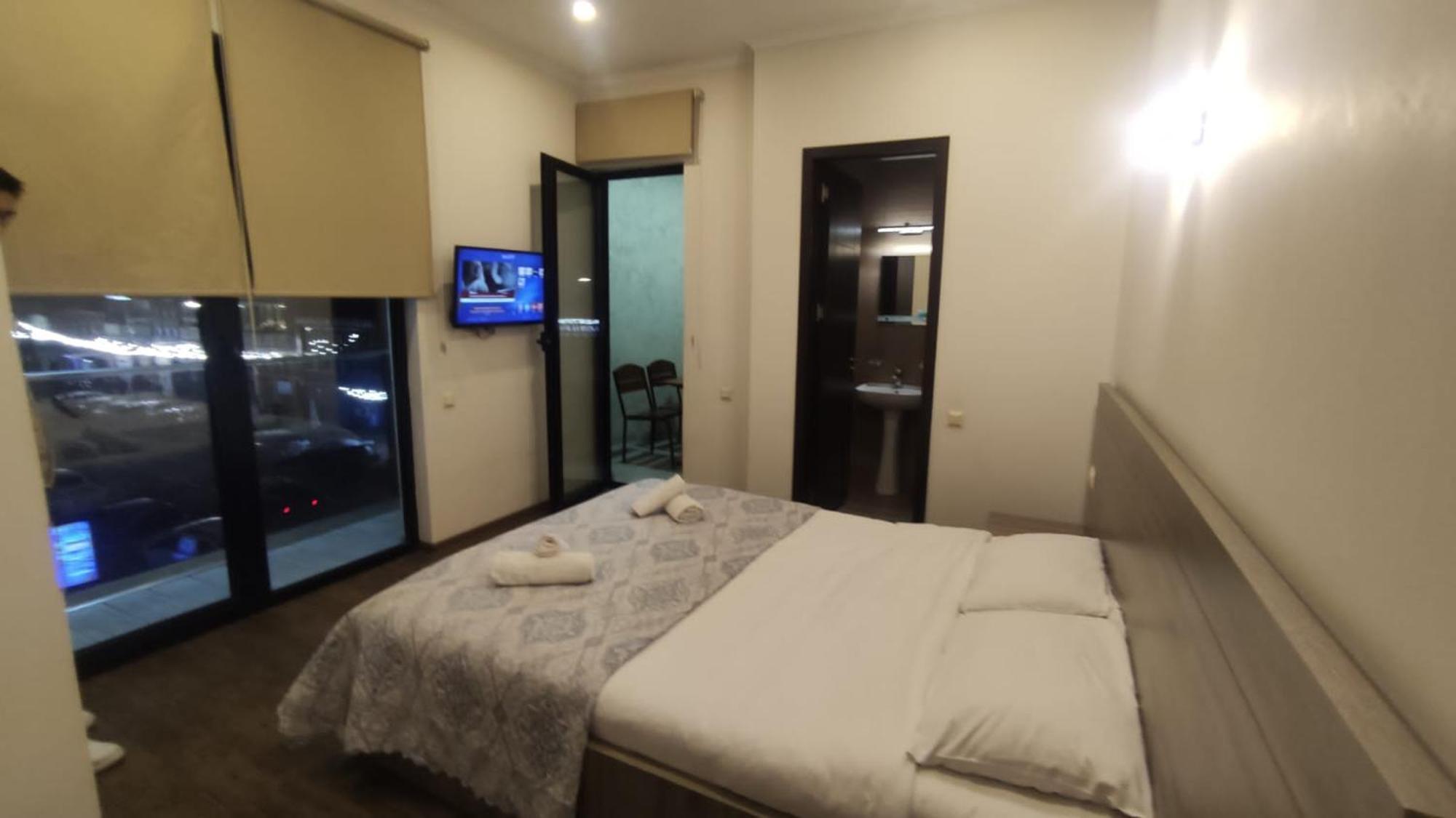 Batumi Hotel Экстерьер фото